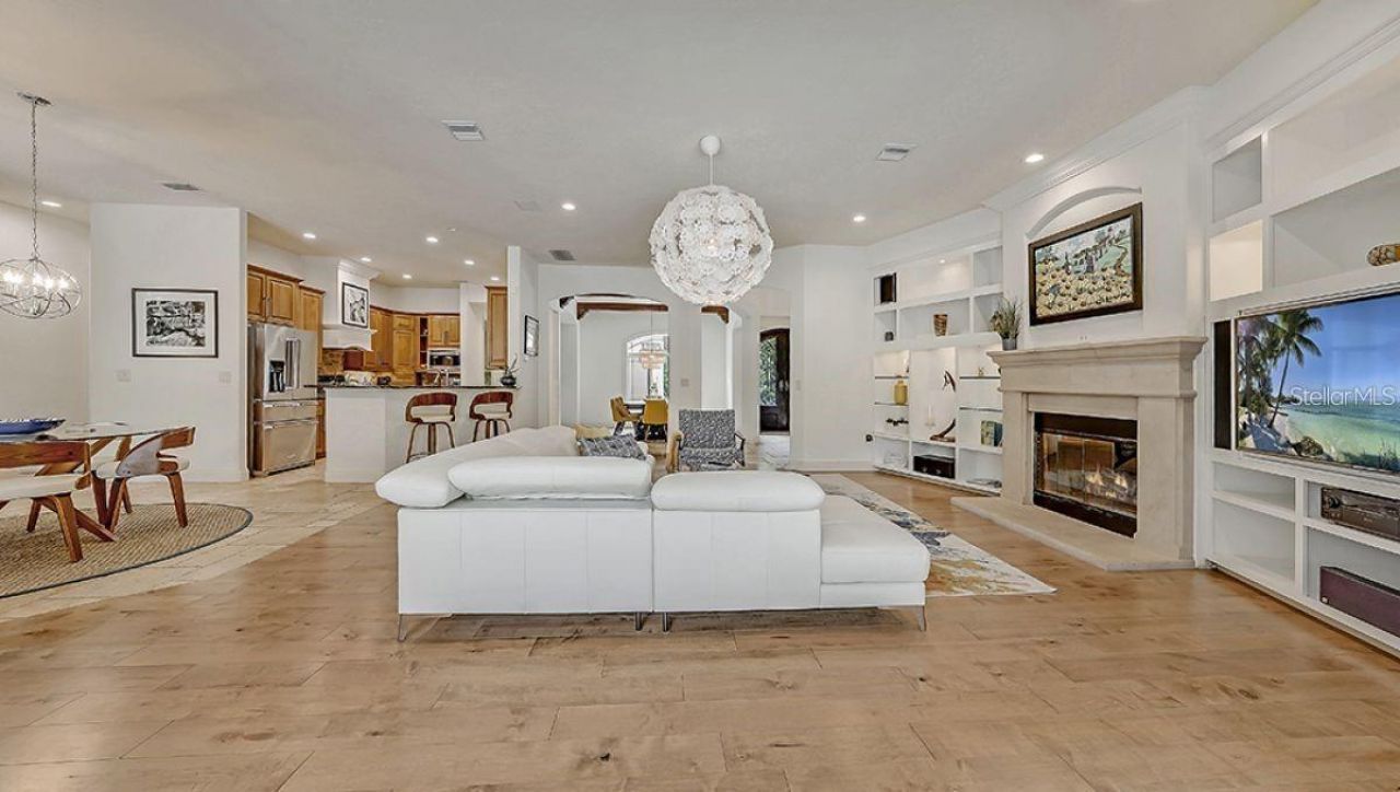 1725 Bonita Court, Sarasota, FL 34239 Photo