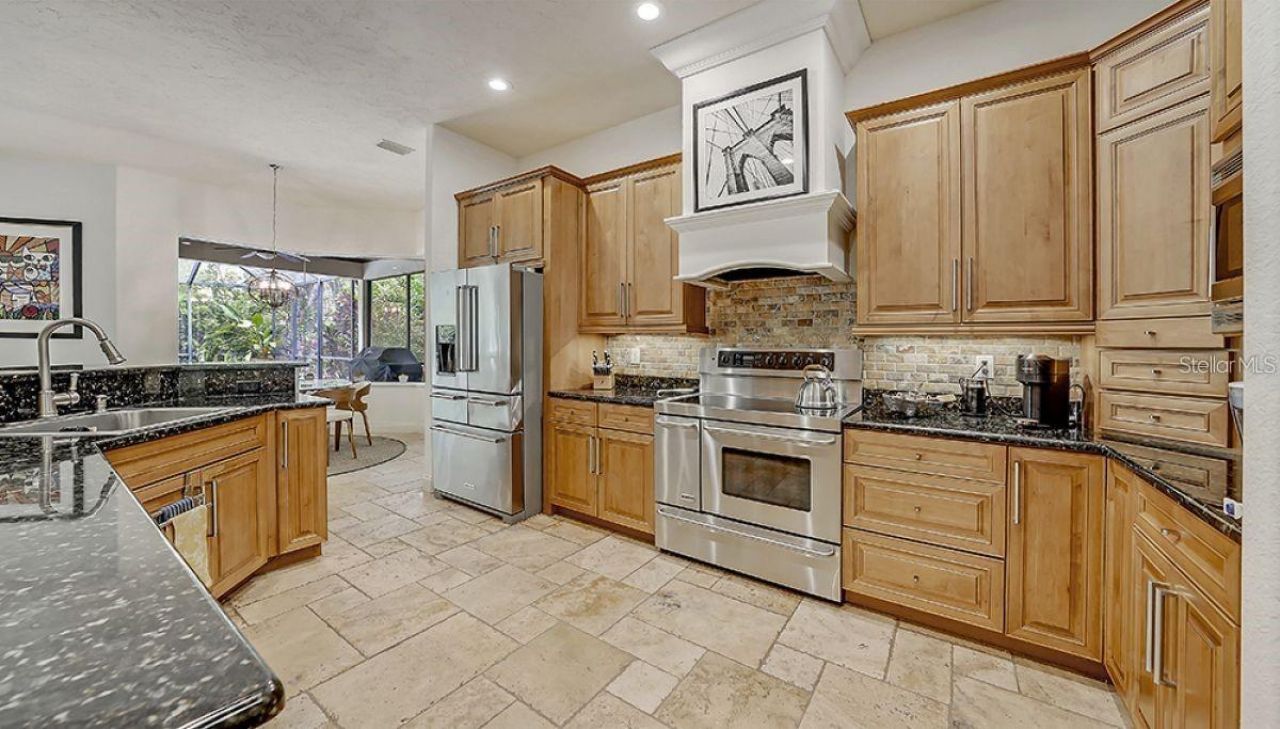 1725 Bonita Court, Sarasota, FL 34239 Photo