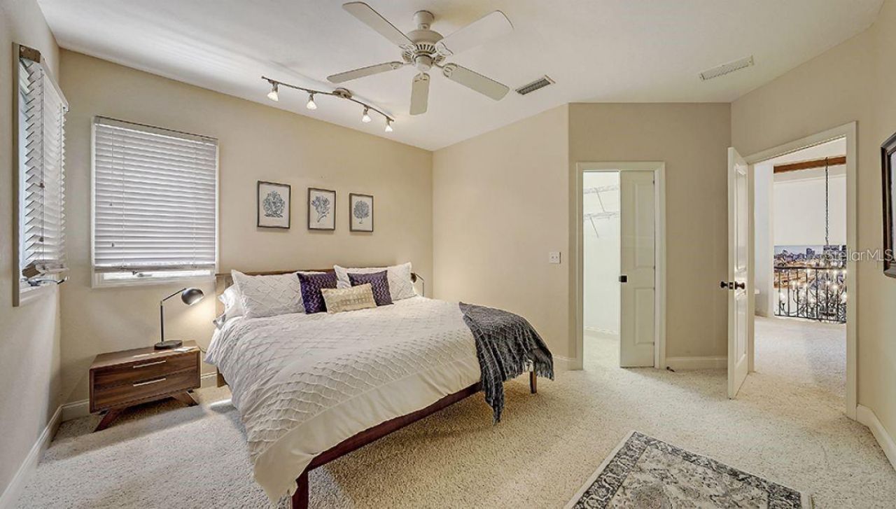 1725 Bonita Court, Sarasota, FL 34239 Photo