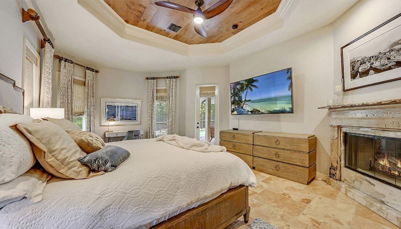 1725 Bonita Court, Sarasota, FL 34239 Photo