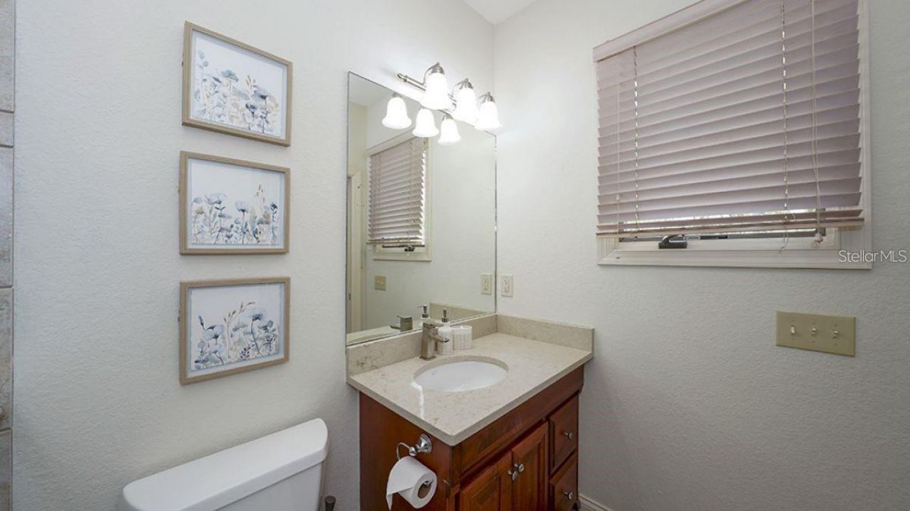 1725 Bonita Court, Sarasota, FL 34239 Photo
