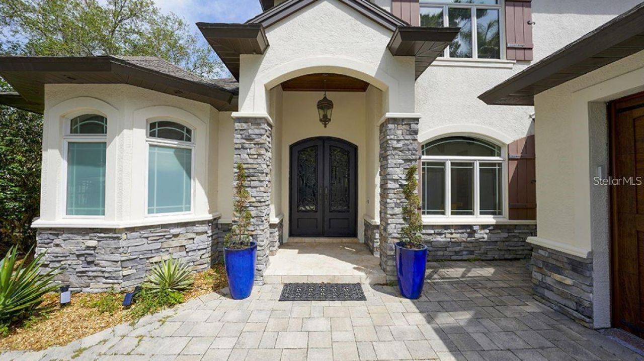 1725 Bonita Court, Sarasota, FL 34239 Photo