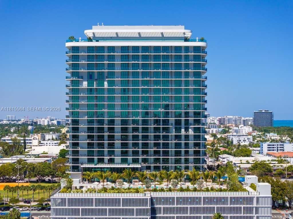 580 72nd St, Unit 1712, Miami, FL 33141 Photo