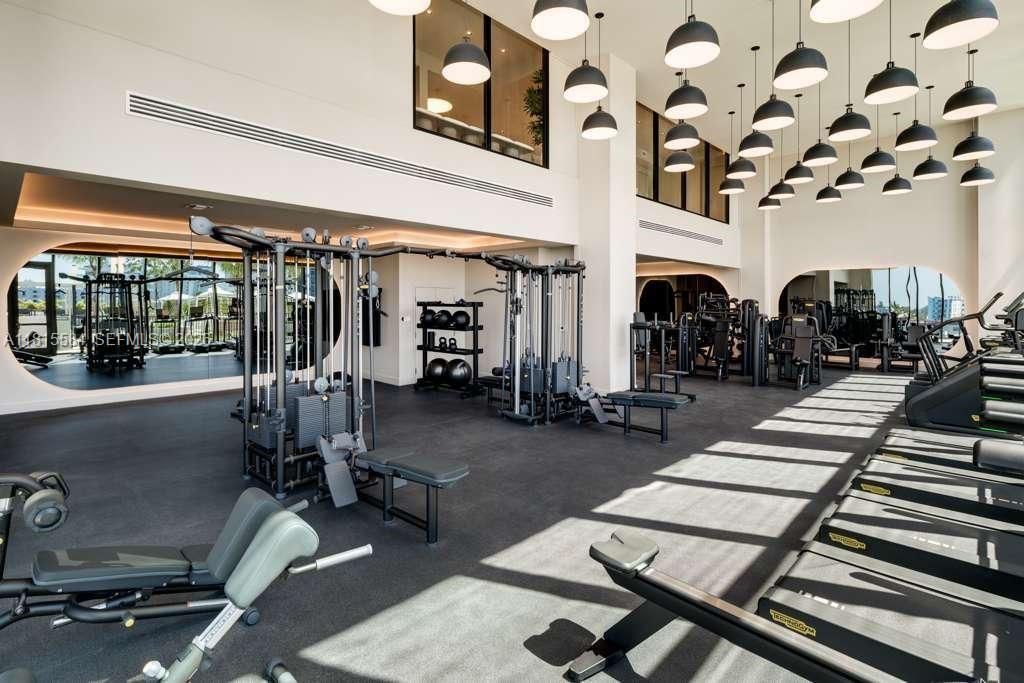 580 72nd St, Unit 1712, Miami, FL 33141 Photo