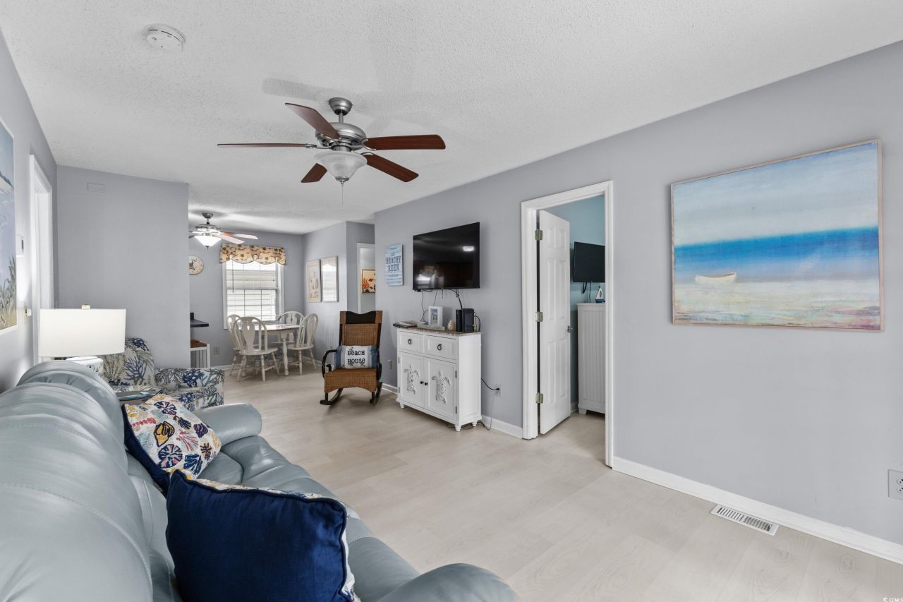 6001-1808 S Kings Hwy. Photo 7