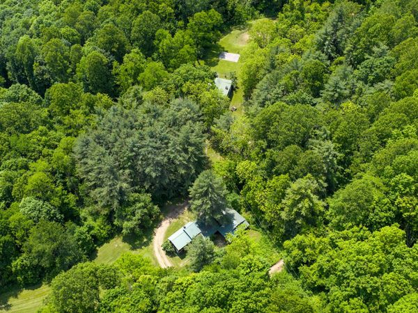1413 Songbird Ln, Meadow Bridge, WV 25976