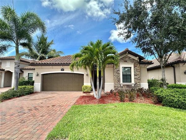 28518 Westmeath CT, BONITA SPRINGS, FL 34135
