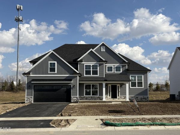 144 BARTON CREEK Drive, Perrysburg, OH 43551