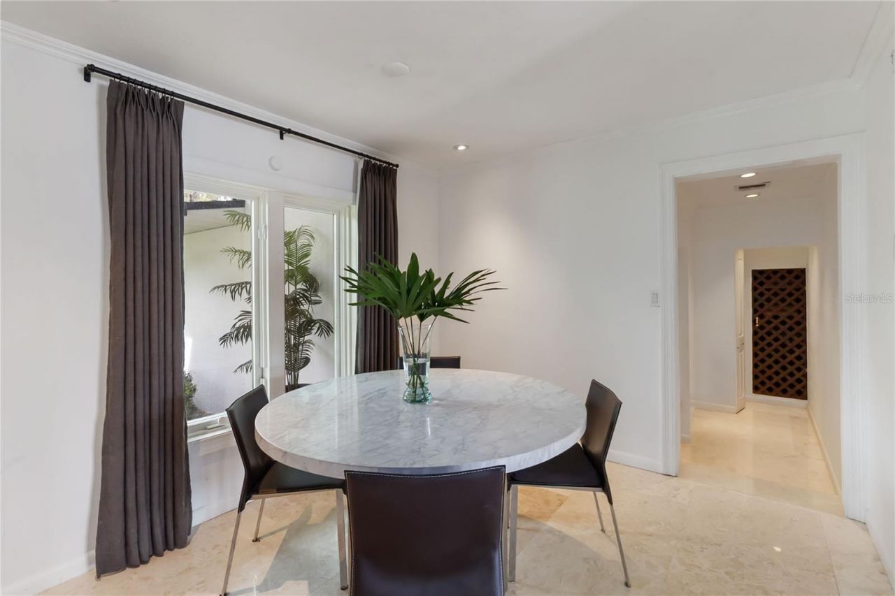 7145 Lake Drive, Orlando, FL 32809 Photo