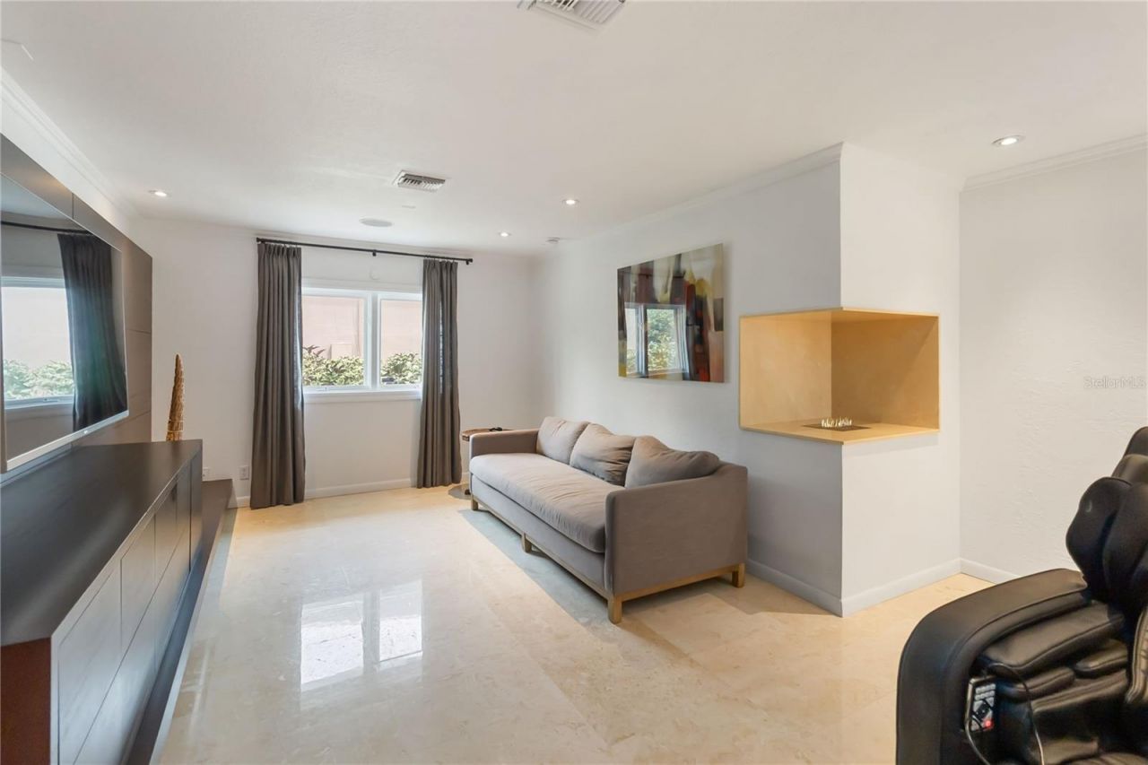 7145 Lake Drive, Orlando, FL 32809 Photo