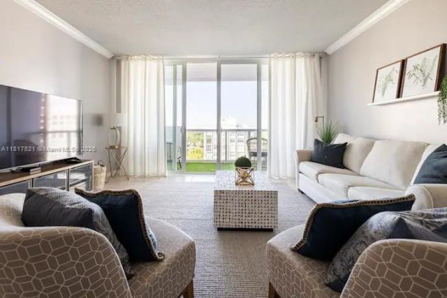 5601 Collins Ave, Unit 923, Miami Beach, FL 33140 Photo