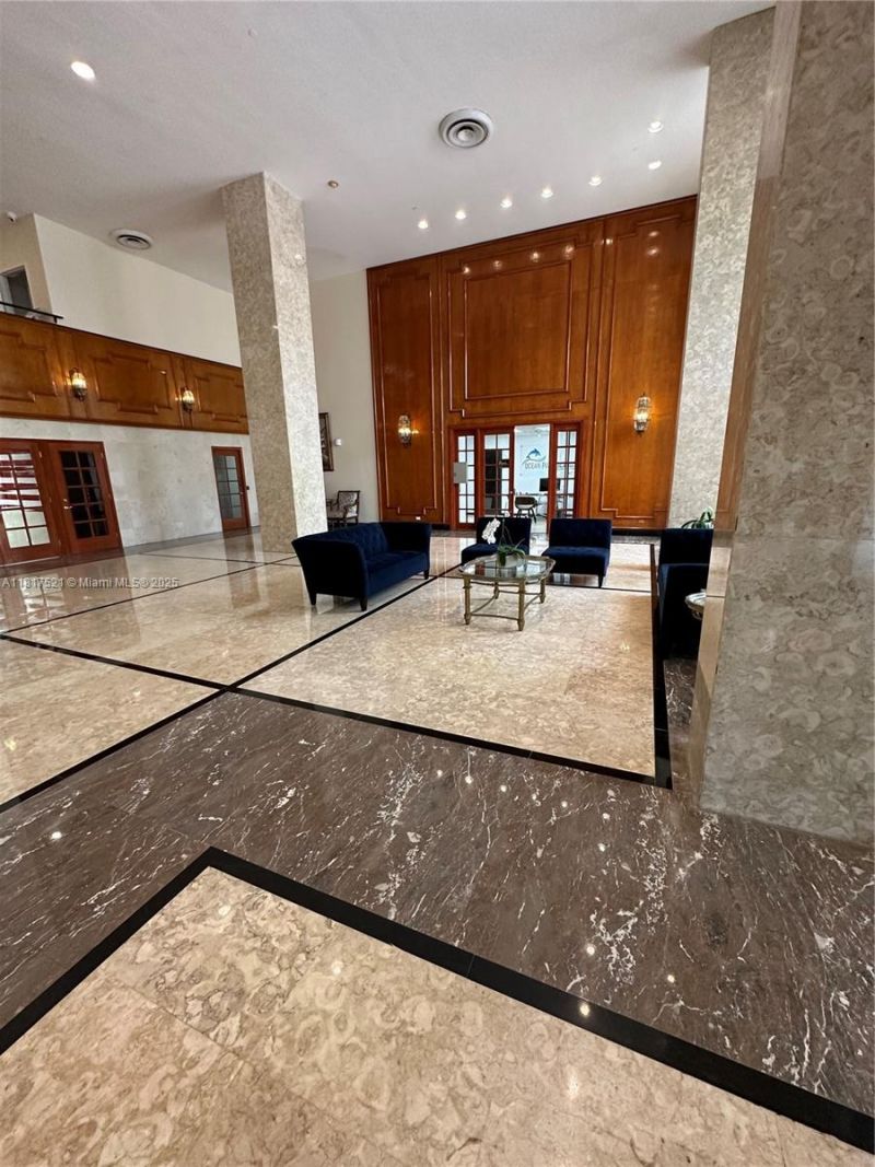 5601 Collins Ave, Unit 923, Miami Beach, FL 33140 Photo