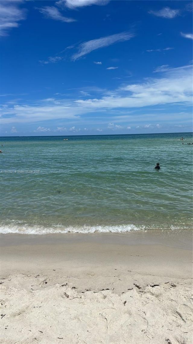 5601 Collins Ave, Unit 923, Miami Beach, FL 33140 Photo