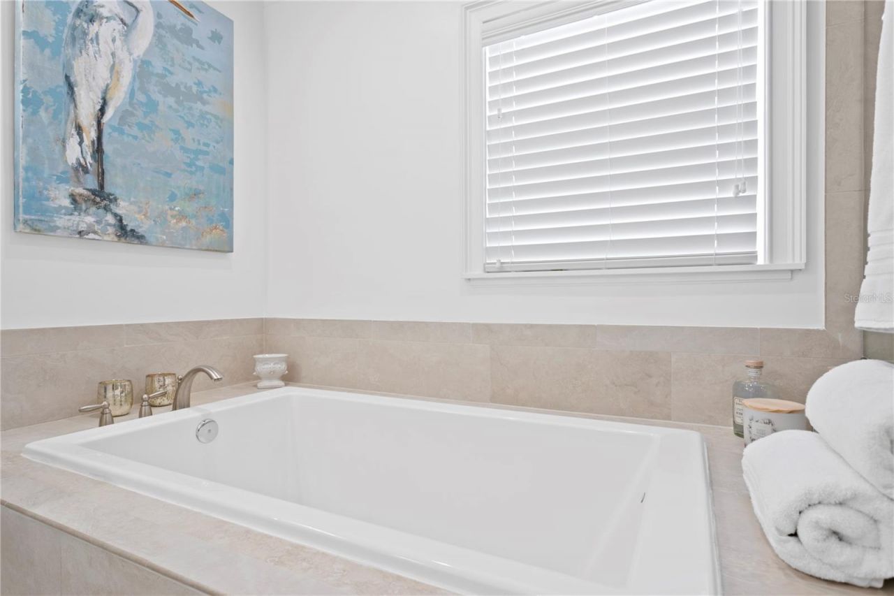 7060 S Shore Drive S, South Pasadena, FL 33707 Photo