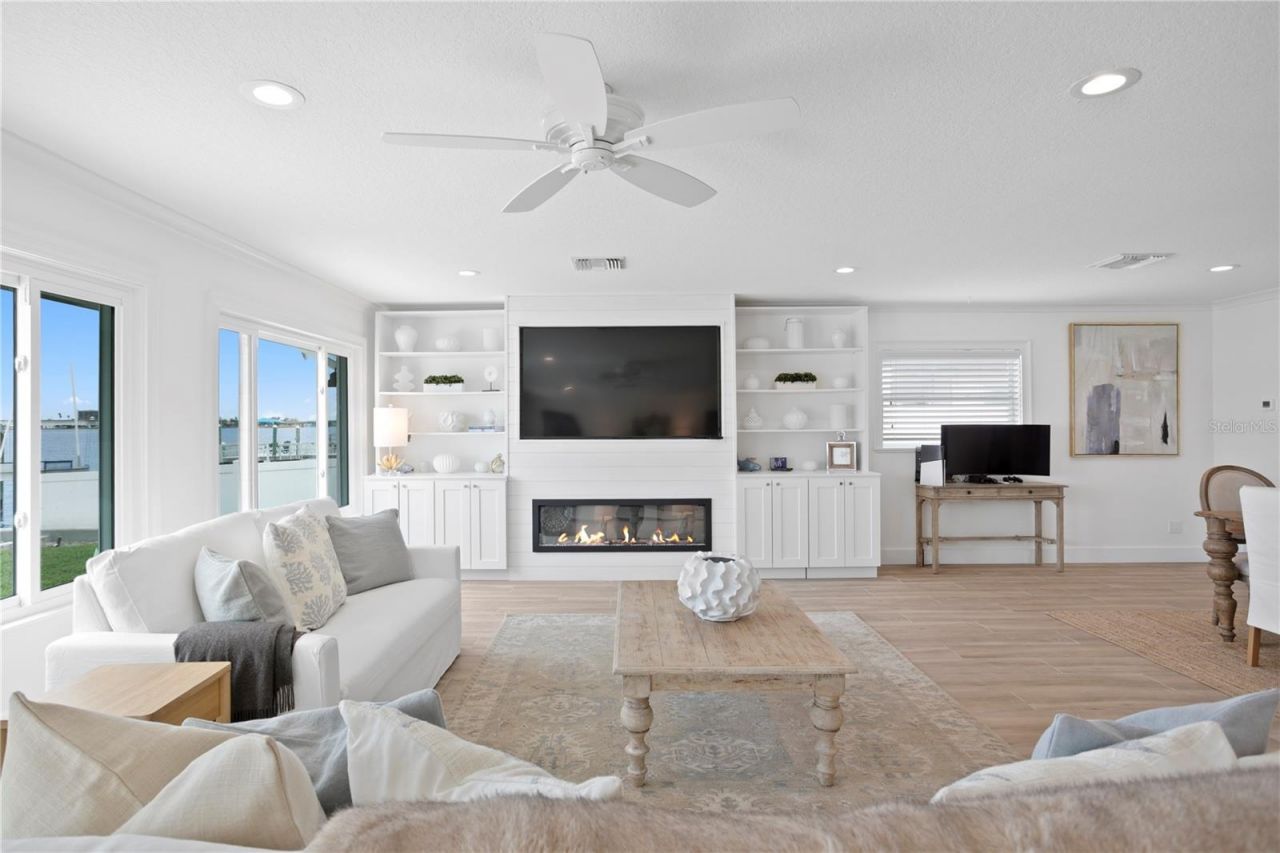 7060 S Shore Drive S, South Pasadena, FL 33707 Photo