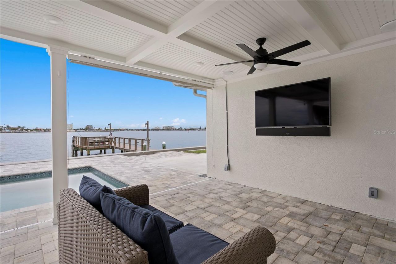 7060 S Shore Drive S, South Pasadena, FL 33707 Photo