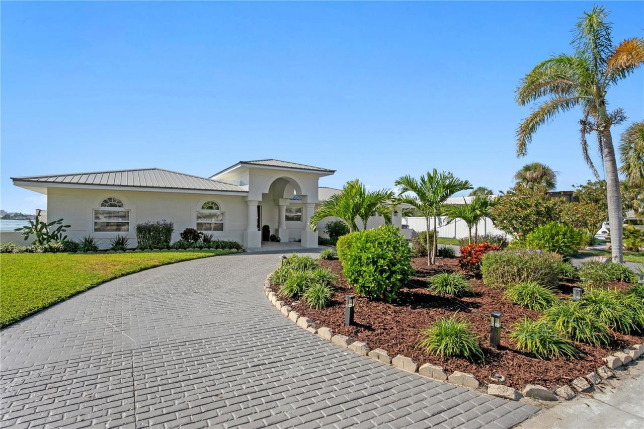 7060 S Shore Drive S, South Pasadena, FL 33707 Photo