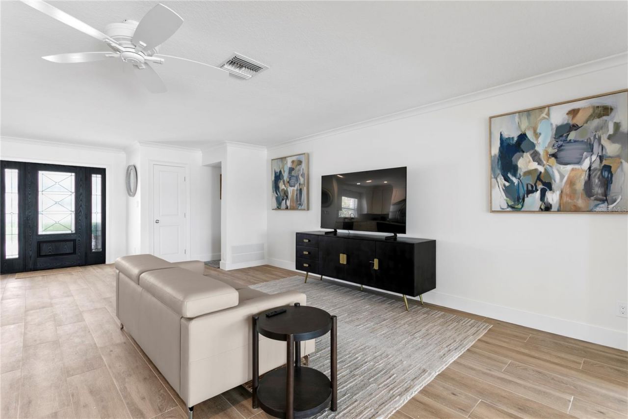 7060 S Shore Drive S, South Pasadena, FL 33707 Photo