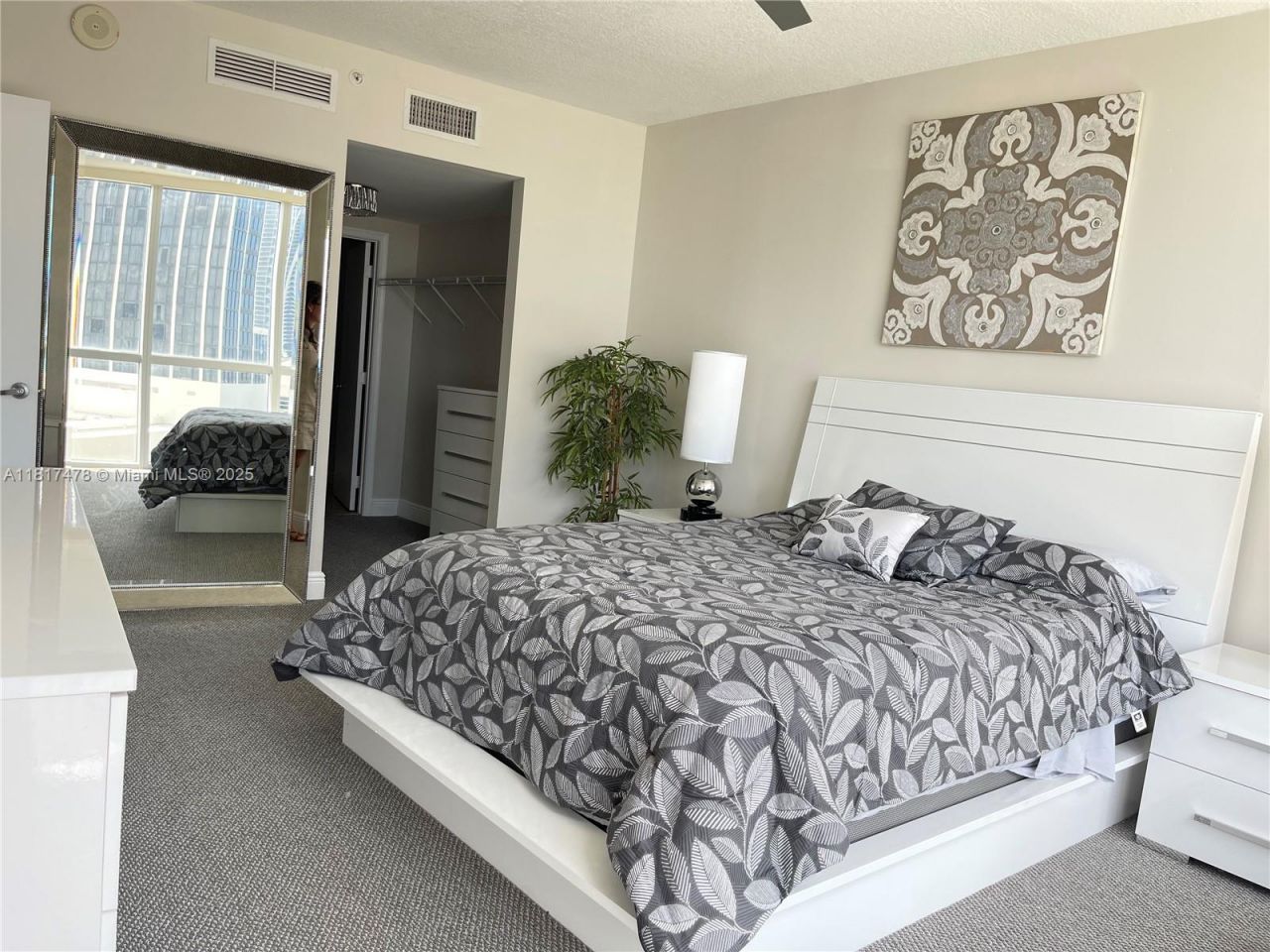 1750 N Bayshore Dr, Unit 1414, Miami, FL 33132 Photo