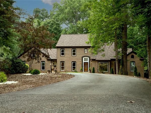 455 Old Farms Road, Wilkesboro, NC 28697