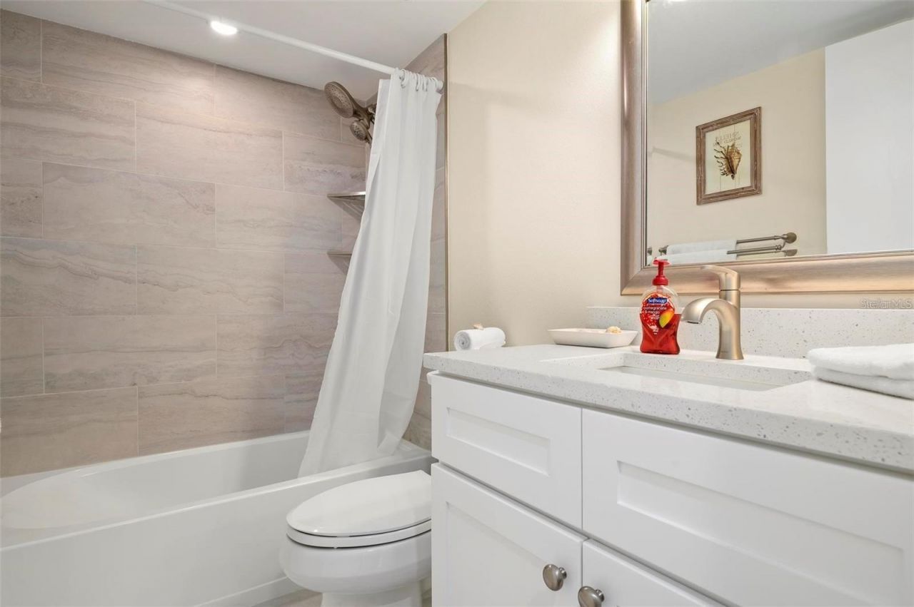 1707 Pelican Cove Road, Unit 451, Sarasota, FL 34231 Photo
