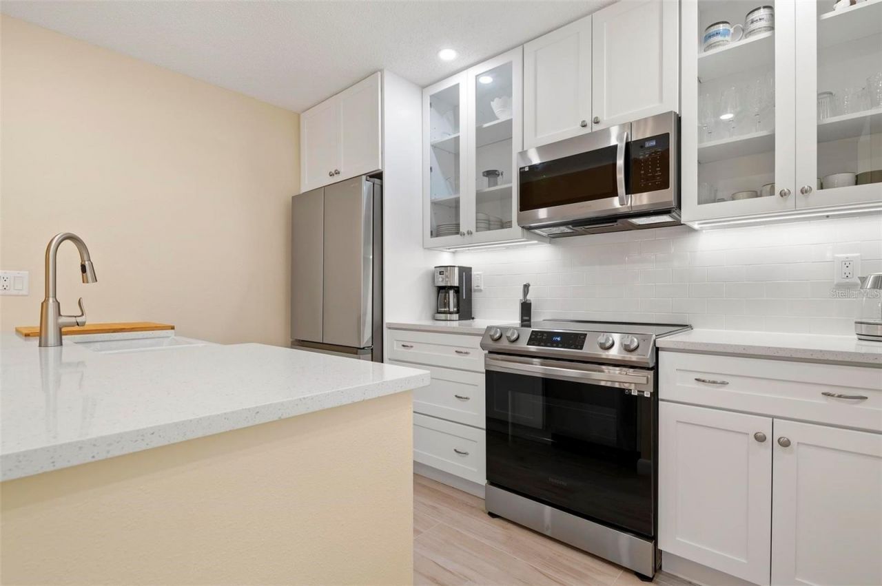 1707 Pelican Cove Road, Unit 451, Sarasota, FL 34231 Photo