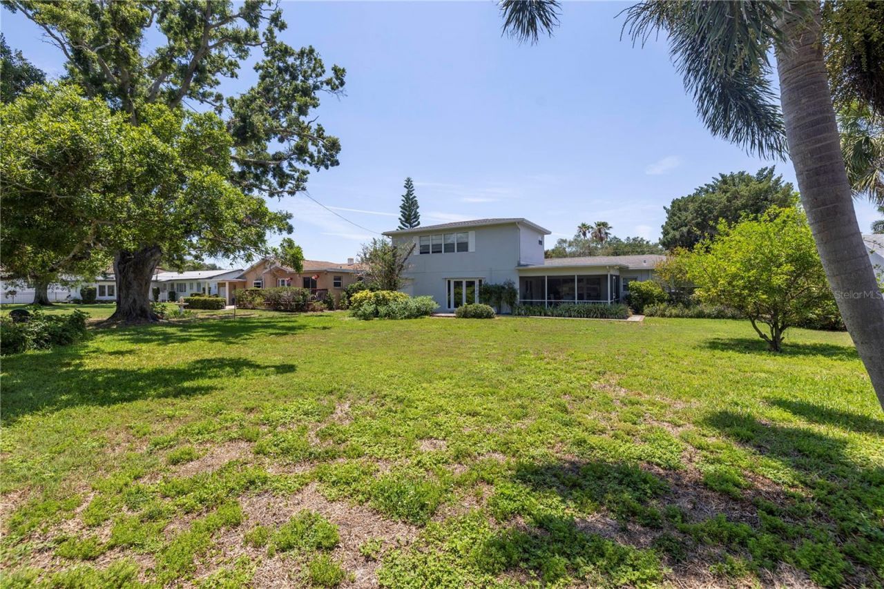 167 Almedo Way Ne, Saint Petersburg, FL 33704 Photo