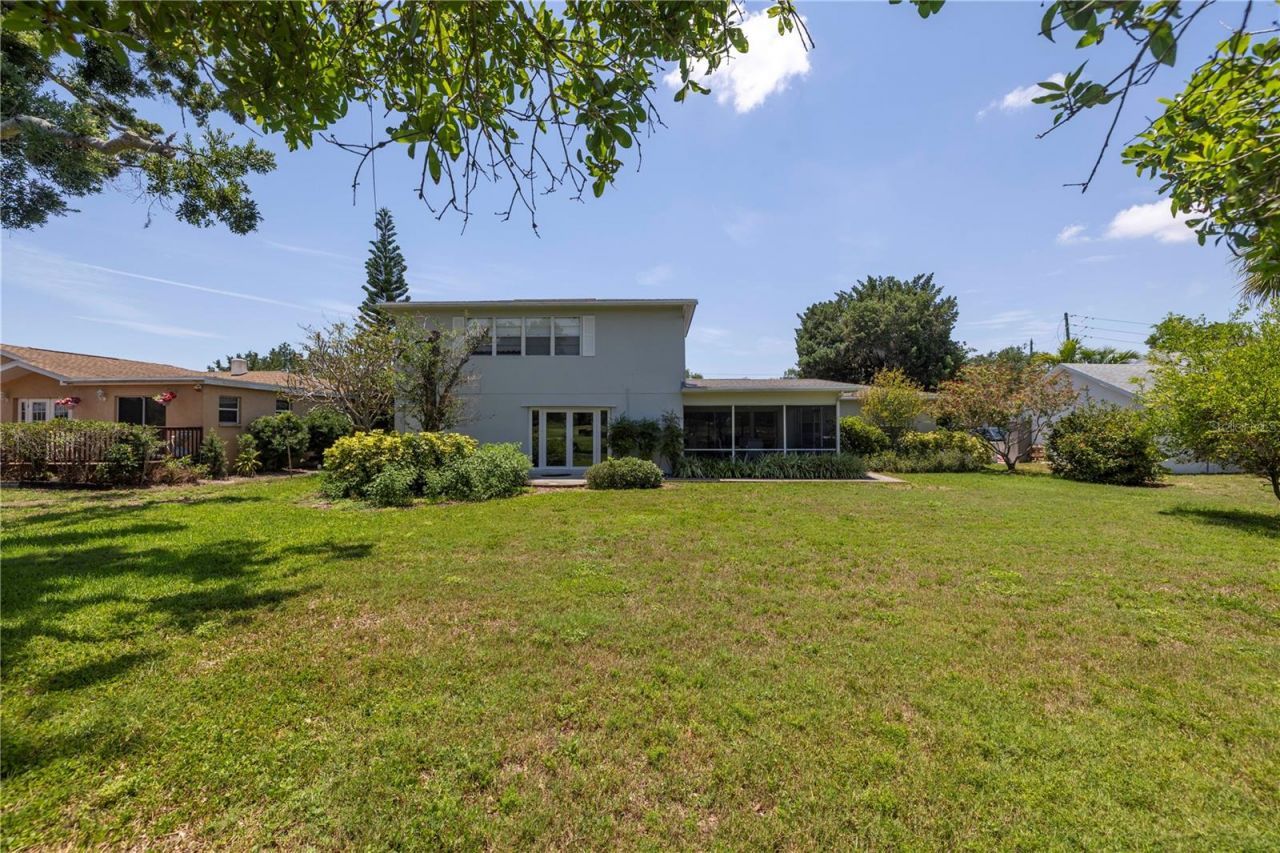 167 Almedo Way Ne, Saint Petersburg, FL 33704 Photo