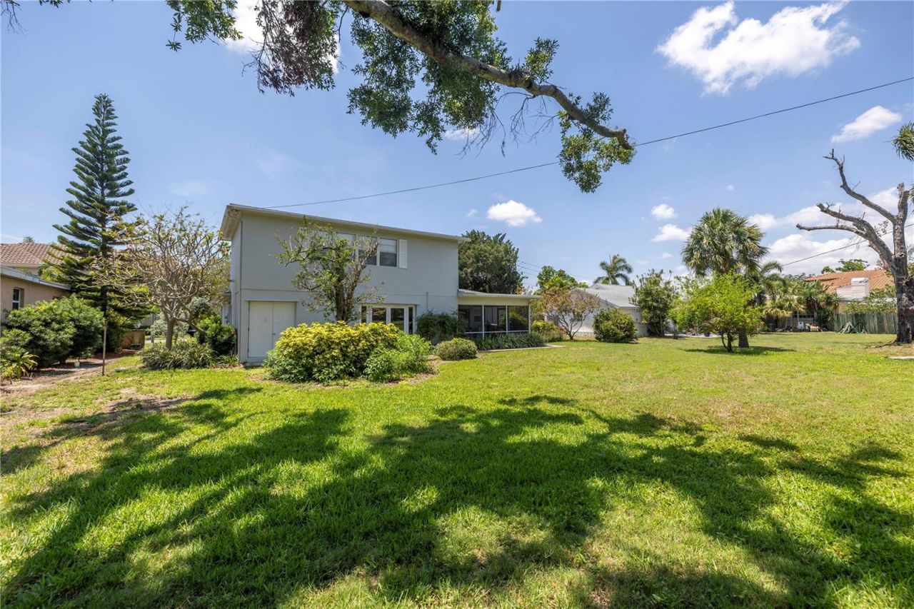 167 Almedo Way Ne, Saint Petersburg, FL 33704 Photo