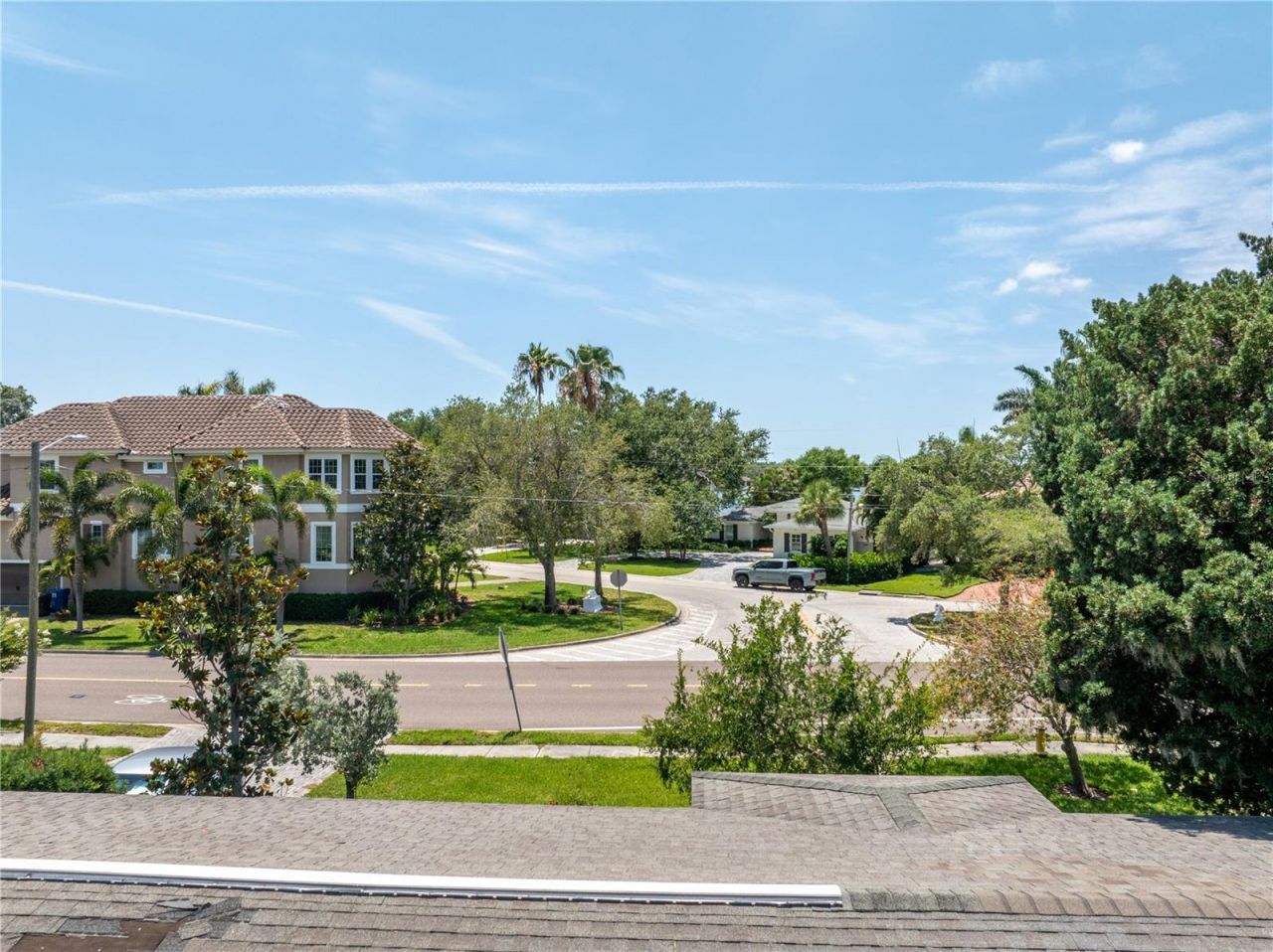 167 Almedo Way Ne, Saint Petersburg, FL 33704 Photo