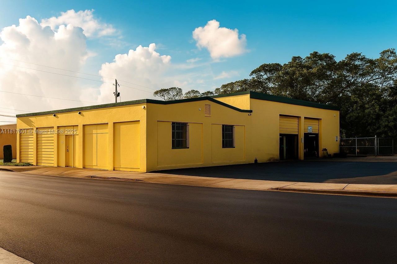 900 25th St, West Palm Beach, FL 33407 Photo