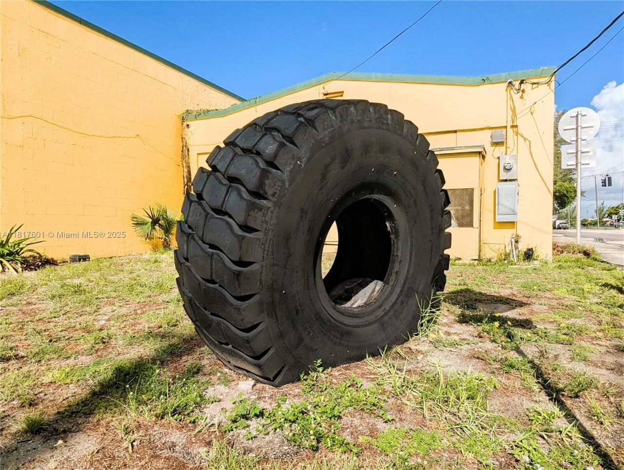 900 25th St, West Palm Beach, FL 33407 Photo