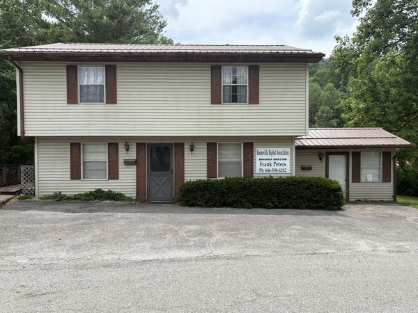 212 Maple Street, Manchester, KY 40962