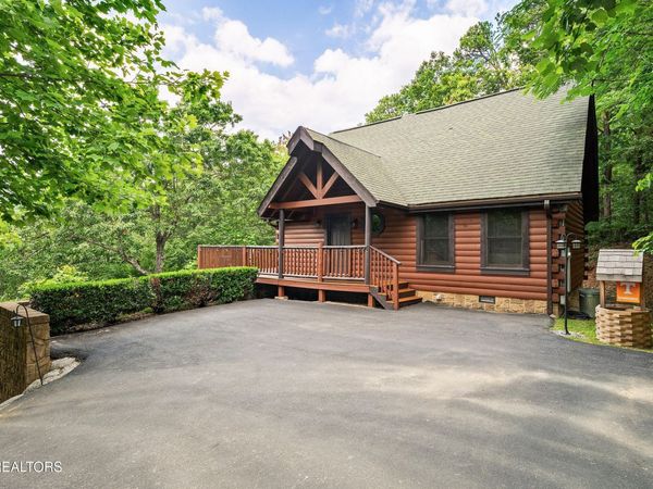 3064 S Clear Fork Rd, Sevierville, TN 37862