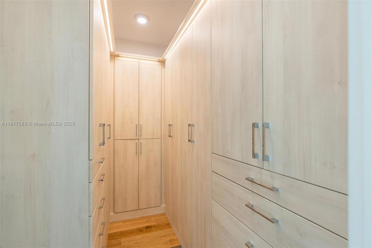 16901 Collins Ave, Unit 902, Sunny Isles Beach, FL 33160 Photo