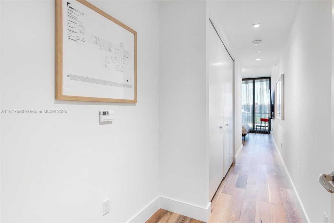 16901 Collins Ave, Unit 902, Sunny Isles Beach, FL 33160 Photo