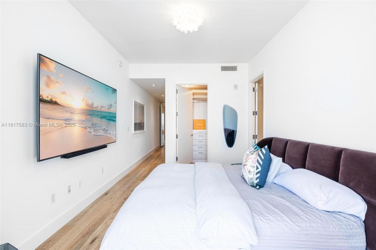 16901 Collins Ave, Unit 902, Sunny Isles Beach, FL 33160 Photo