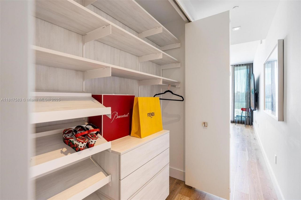 16901 Collins Ave, Unit 902, Sunny Isles Beach, FL 33160 Photo