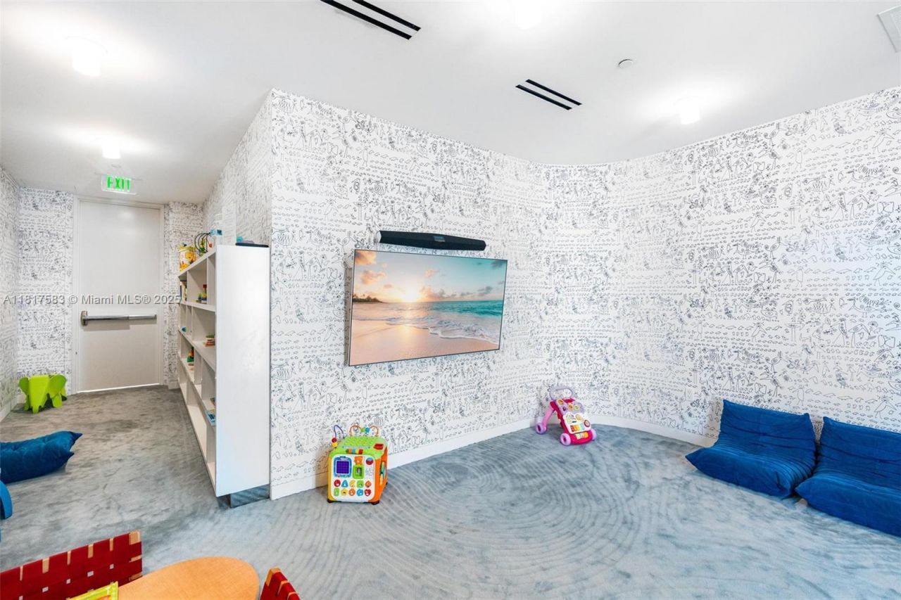 16901 Collins Ave, Unit 902, Sunny Isles Beach, FL 33160 Photo