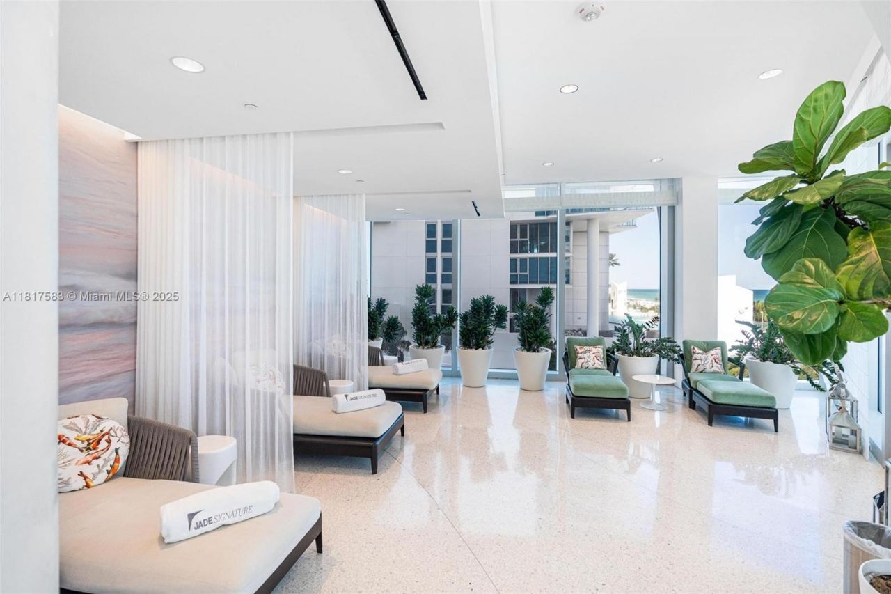 16901 Collins Ave, Unit 902, Sunny Isles Beach, FL 33160 Photo