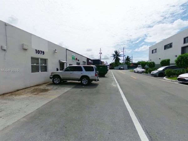 1083 E 24th St, Hialeah, FL 33013