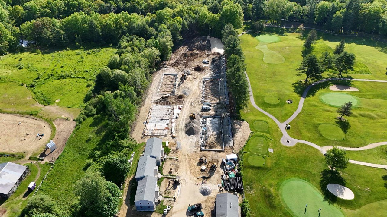 24 Birdie Grove, Unit E, Rochester, NH 03839 Main Photo