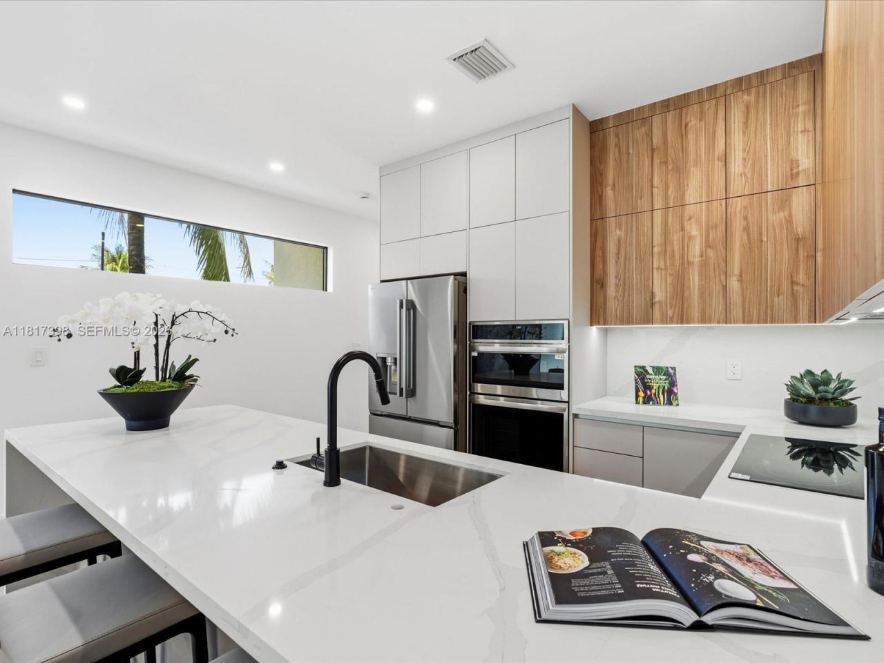 2732 SW 31st Ave, Miami, FL 33133 Photo