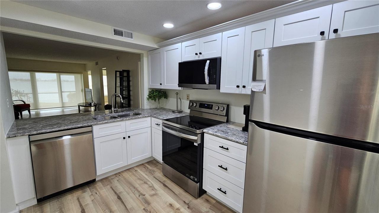 6177 Sun Boulevard, Unit 108, Saint Petersburg, FL 33715 Photo