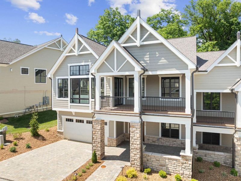 5960 Woodland Lane, Columbia Twp, OH 45227 Photo 1