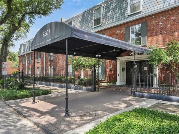 3201 ST CHARLES Avenue, Unit 230, New Orleans, LA 70115