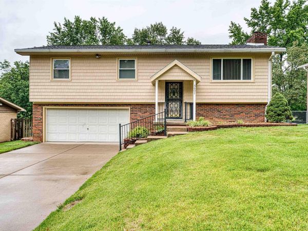 5601 West Haven Drive, Evansville, IN 47720