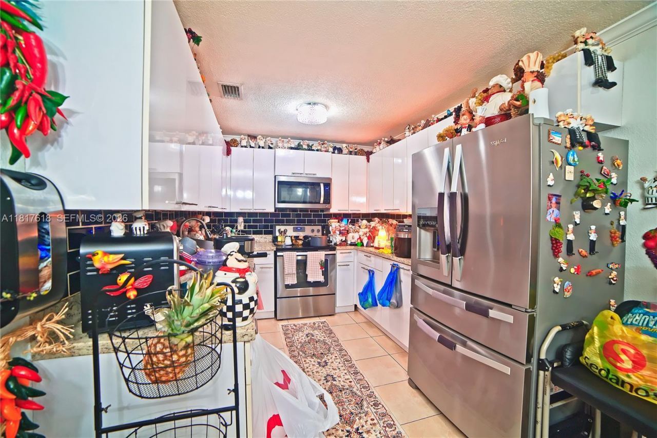 10471 SW 174th Ter, Miami, FL 33157 Photo