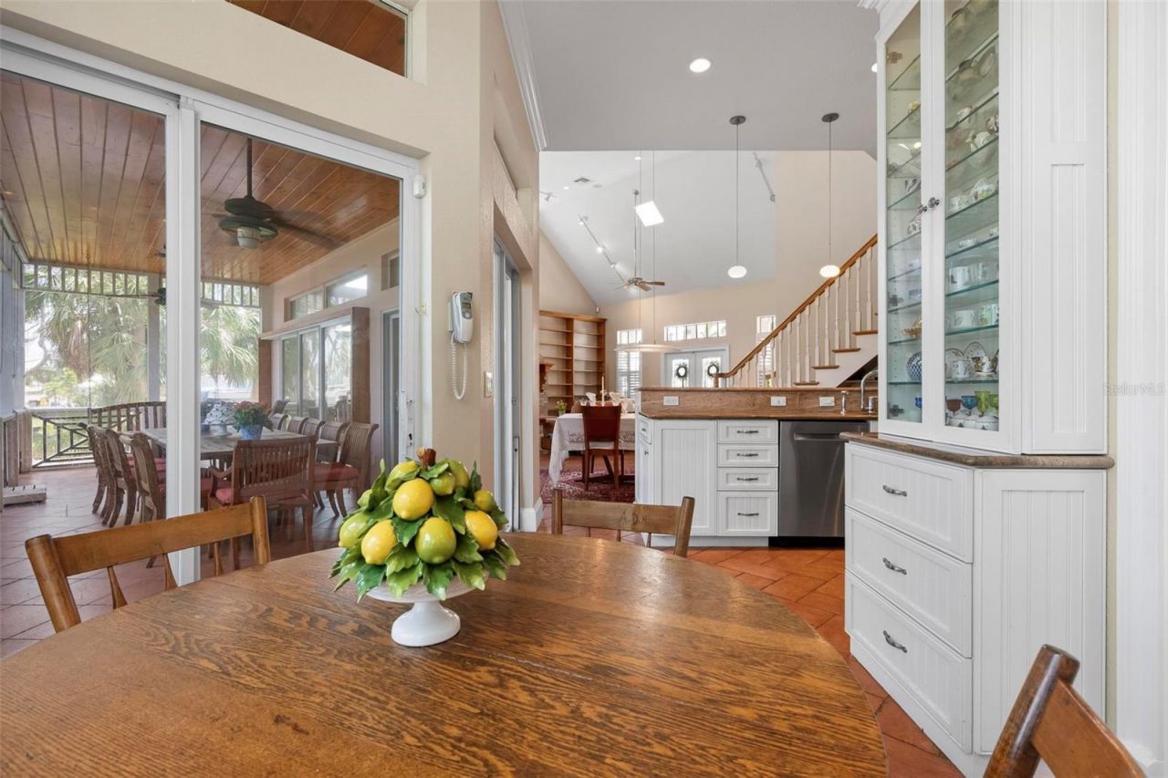 512 77th Street, Holmes Beach, FL 34217 Photo