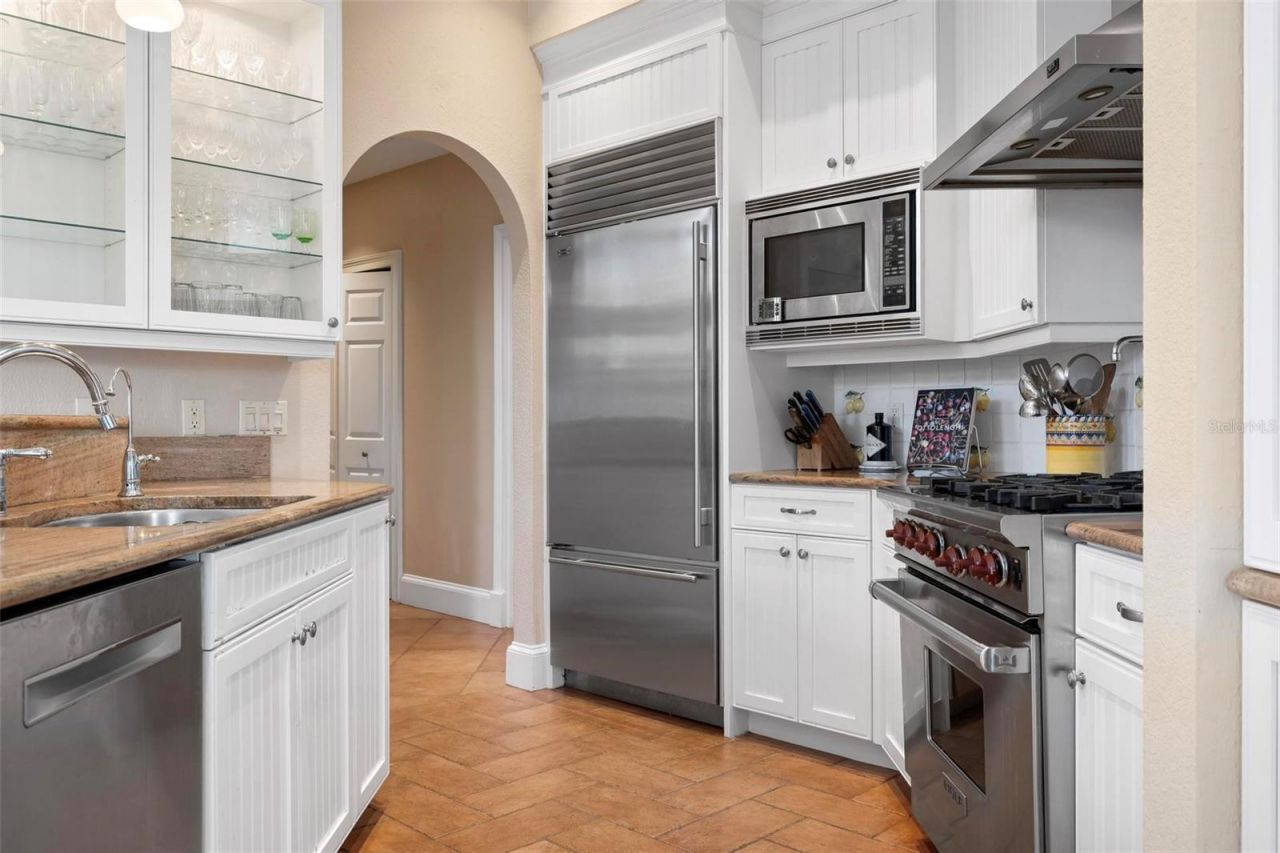 512 77th Street, Holmes Beach, FL 34217 Photo